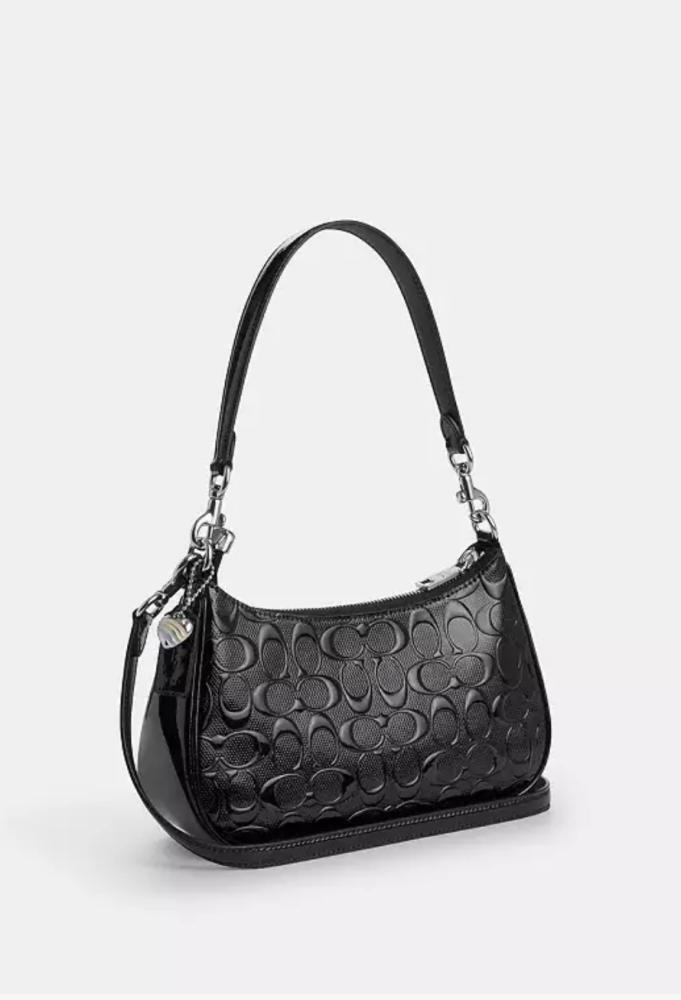 Teri Shoulder Bag In Signature Leather With Heart Charm