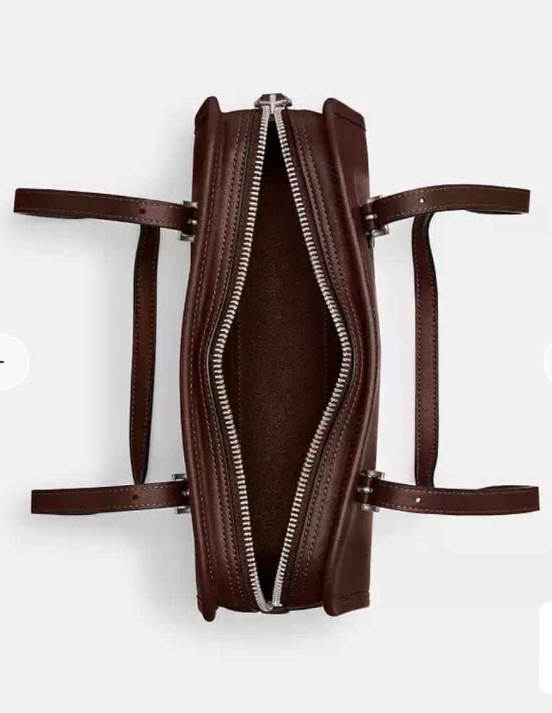 Swing zip bag