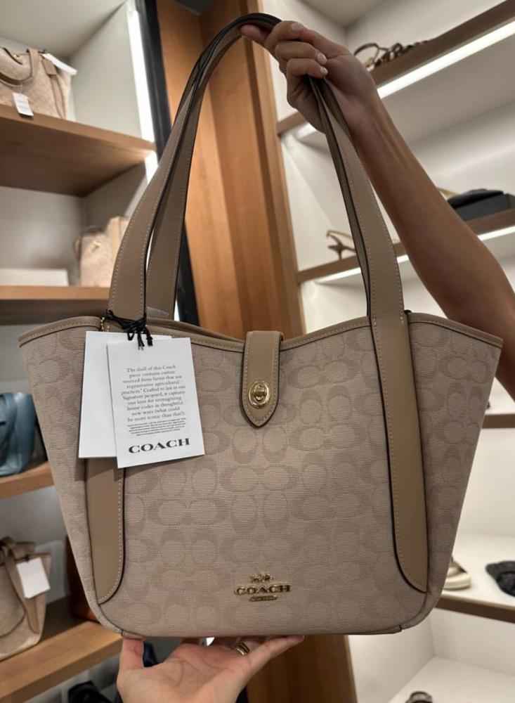 ‏Hadley Turnlock Tote Bag coach