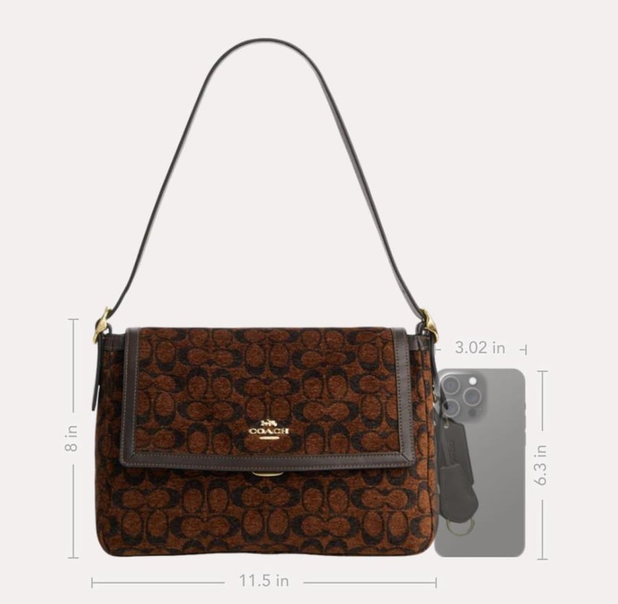 Ella Shoulder Bag In Signature صغيرة