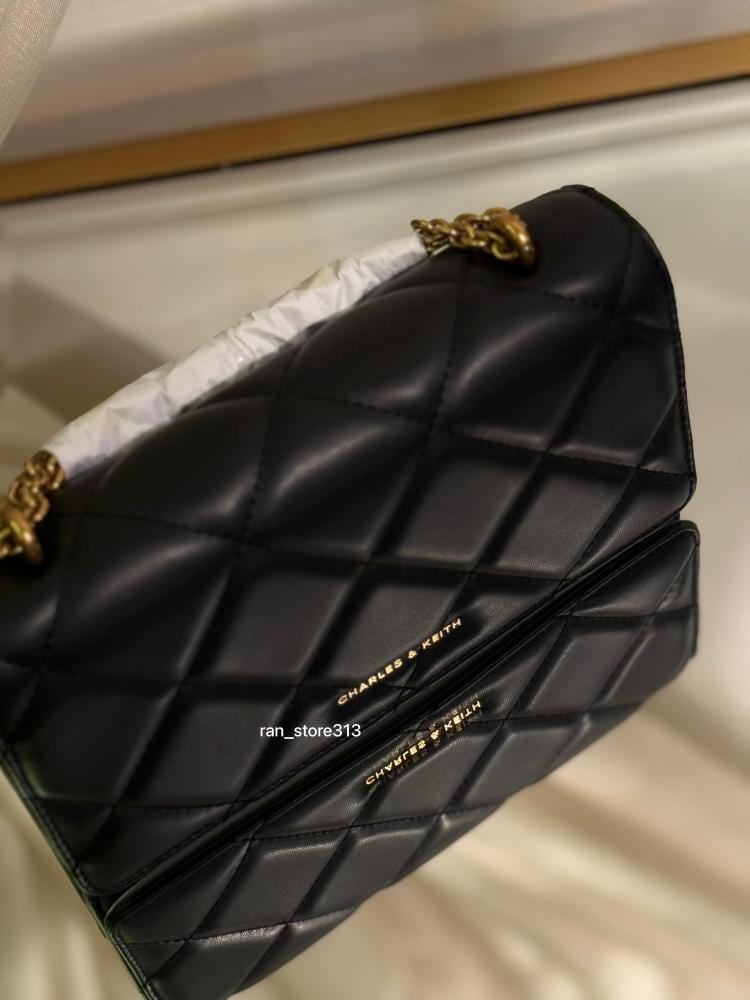 Paffuto Quilted Chain-Handle Long Wallet