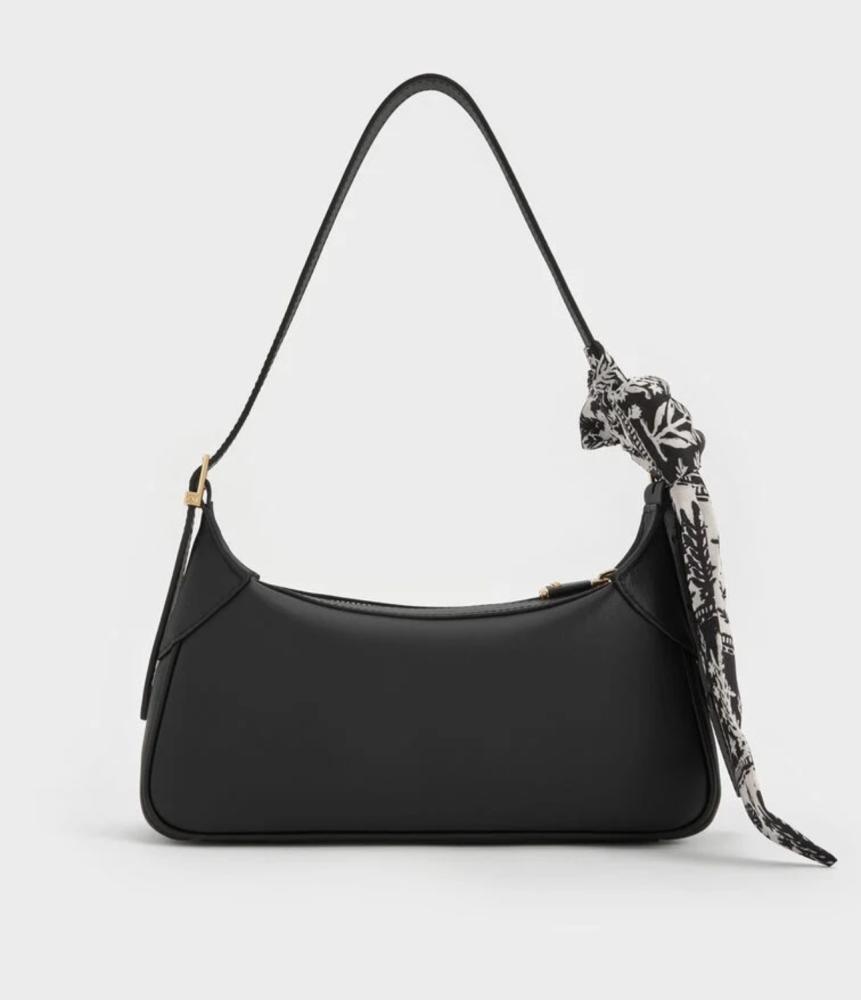 Cerese Leather Scarf-Handle