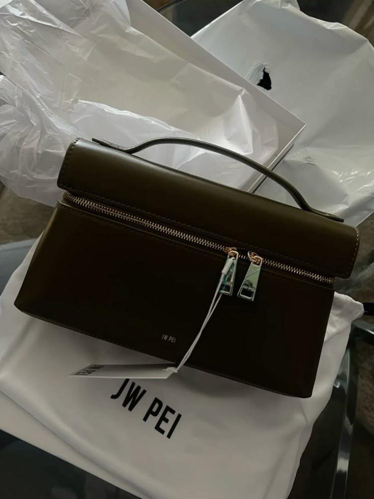 شنطة jw