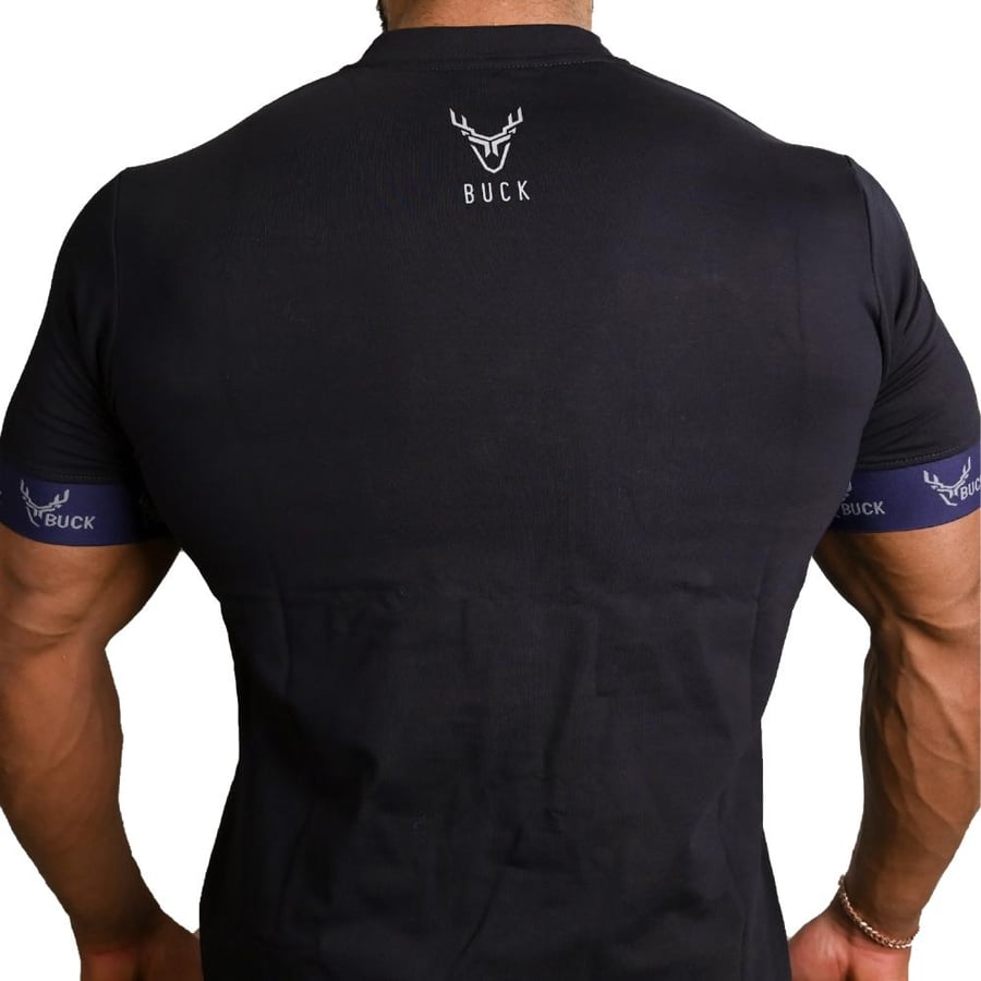 T-Shirt with Elastic Sleeves