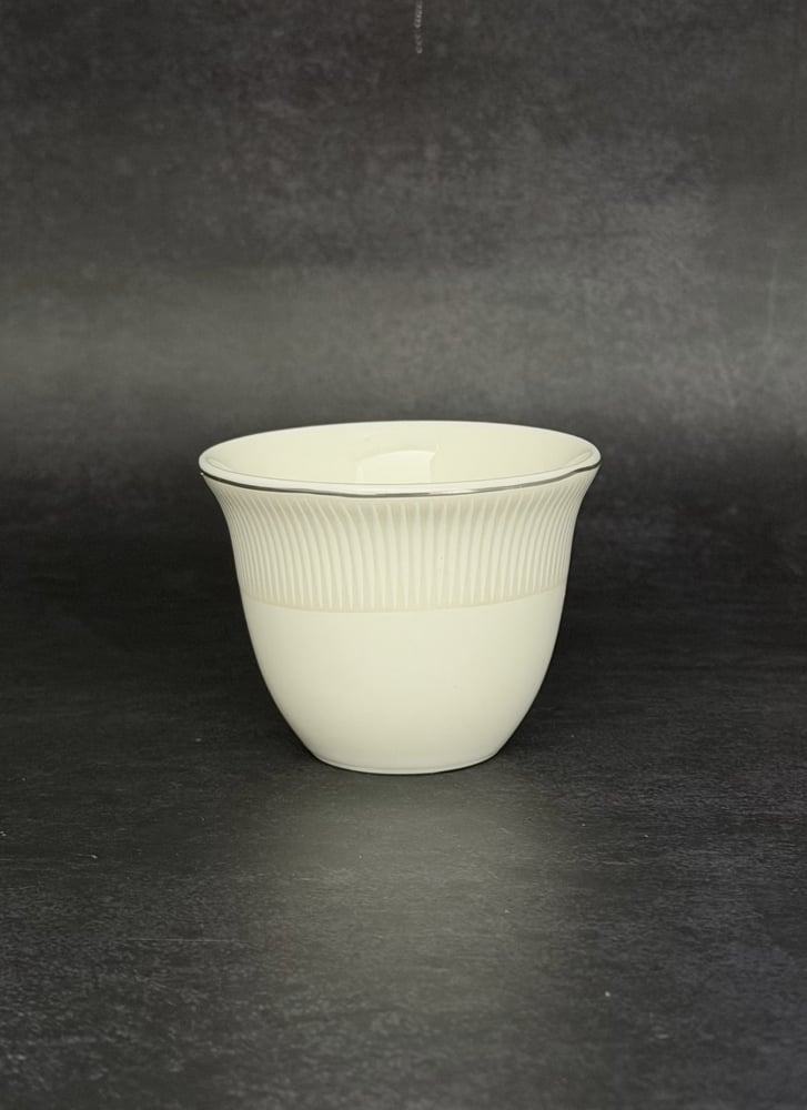 طقم فناجين قهوة سيراميك مكون من 12 فنجان، 50 مل، أبيض منقوش بخط ذهبي