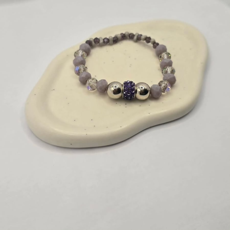 اسوارة رصاصي وموف