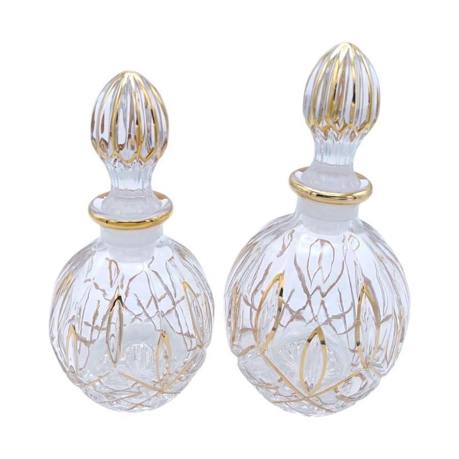 زجاج عطور شكل بيضاوي