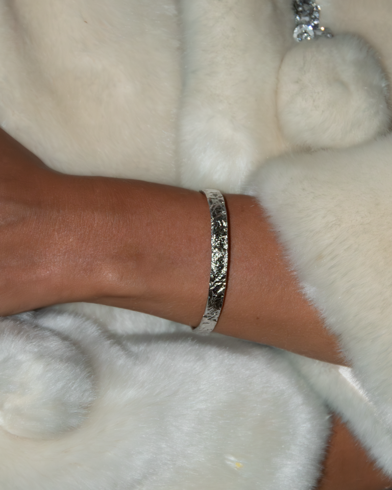 Raw Bracelete