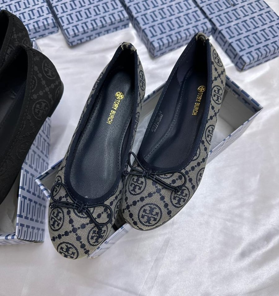 Tory Burch shoe