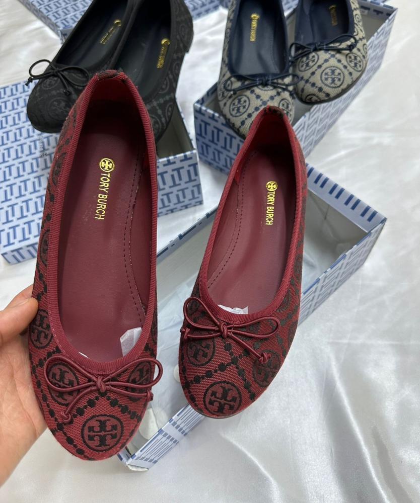 Tory Burch shoe