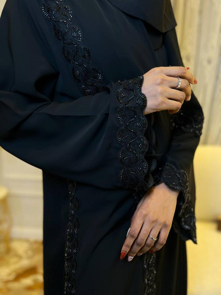 عباية بنقش فاخر