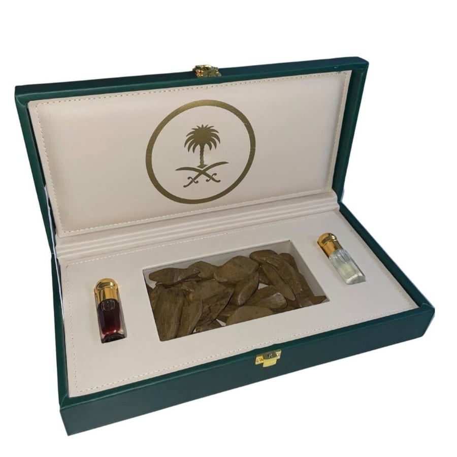Luxury gift box - Cambodian oud oil + pure Moroccan + musk oud scent