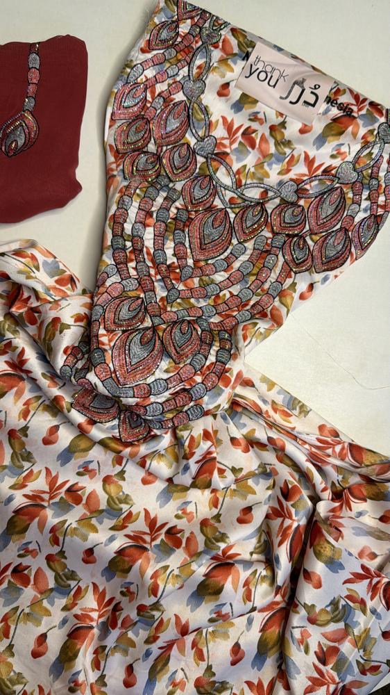 Beads and luxurious embroidery with the veil