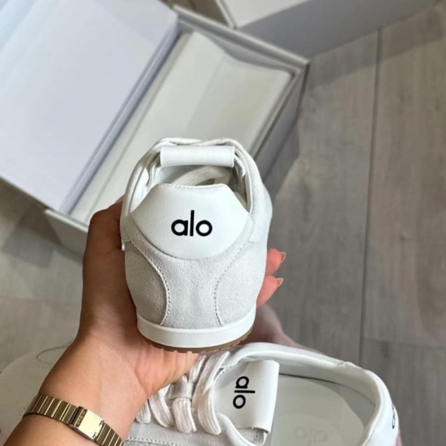 ALO yoga runner