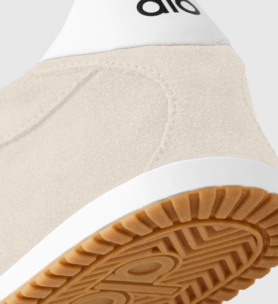 ALO yoga runner