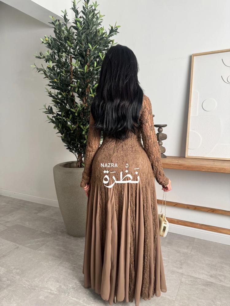 فستان ماسك بكسرات من الاسفل خامه سترتش