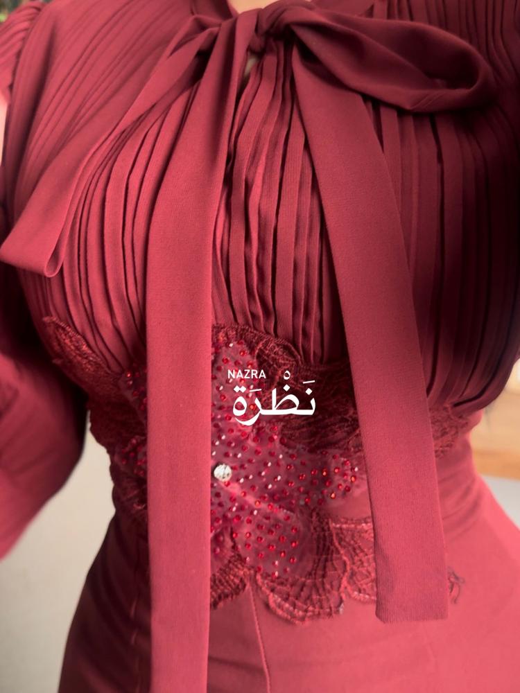 فستان  بتصميم مميز