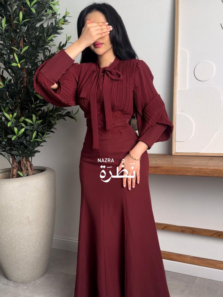 فستان  بتصميم مميز