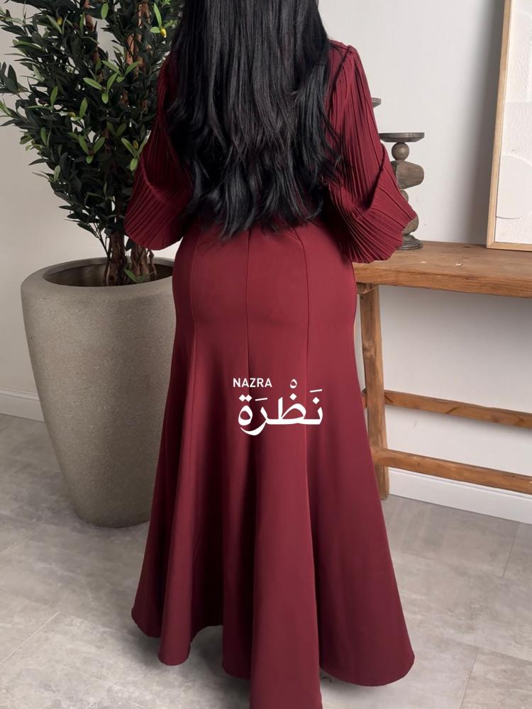 فستان  بتصميم مميز