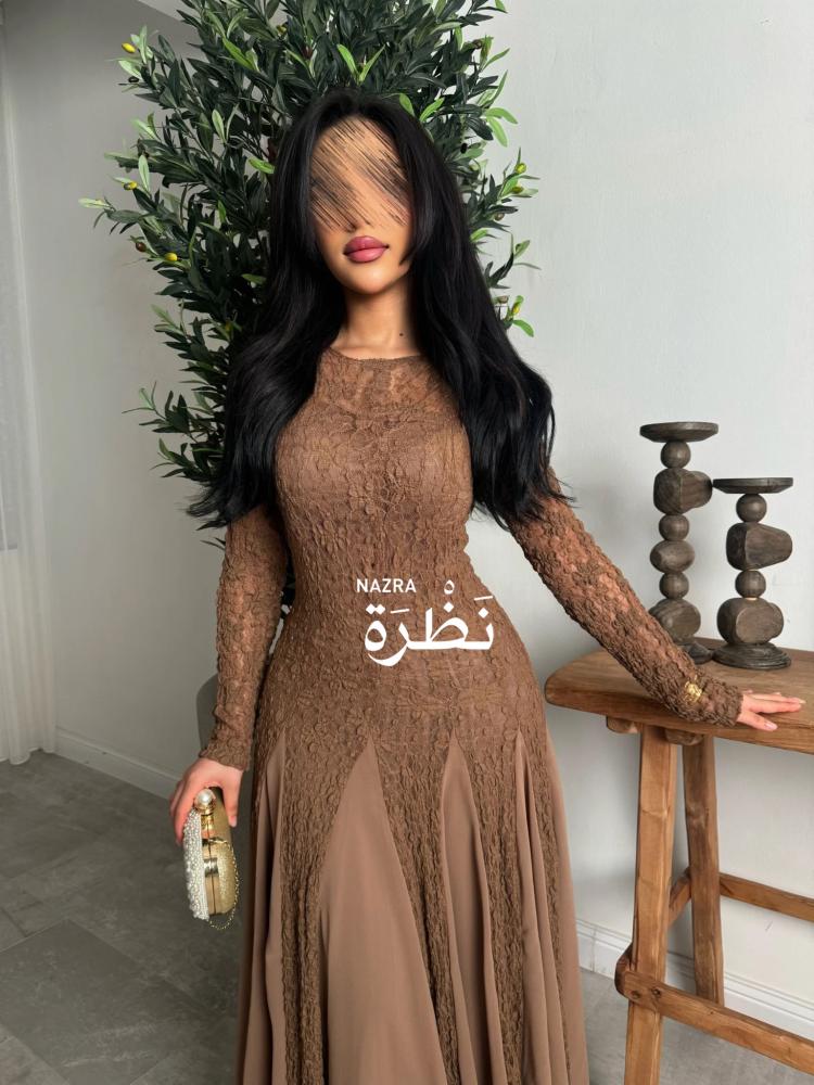 فستان ماسك بكسرات من الاسفل خامه سترتش