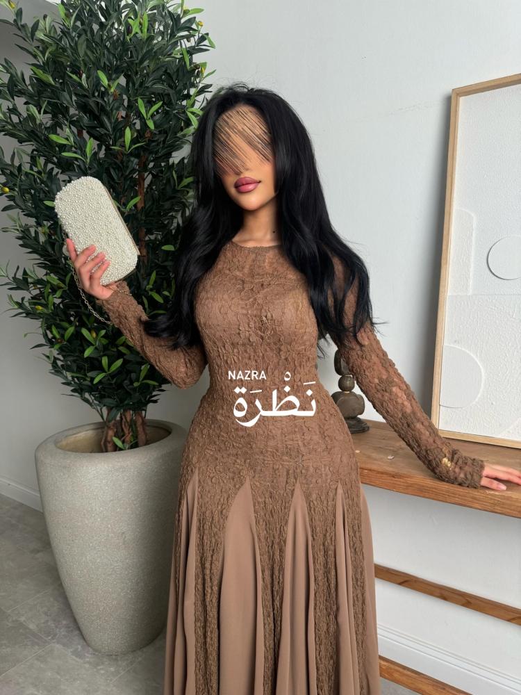 فستان ماسك بكسرات من الاسفل خامه سترتش