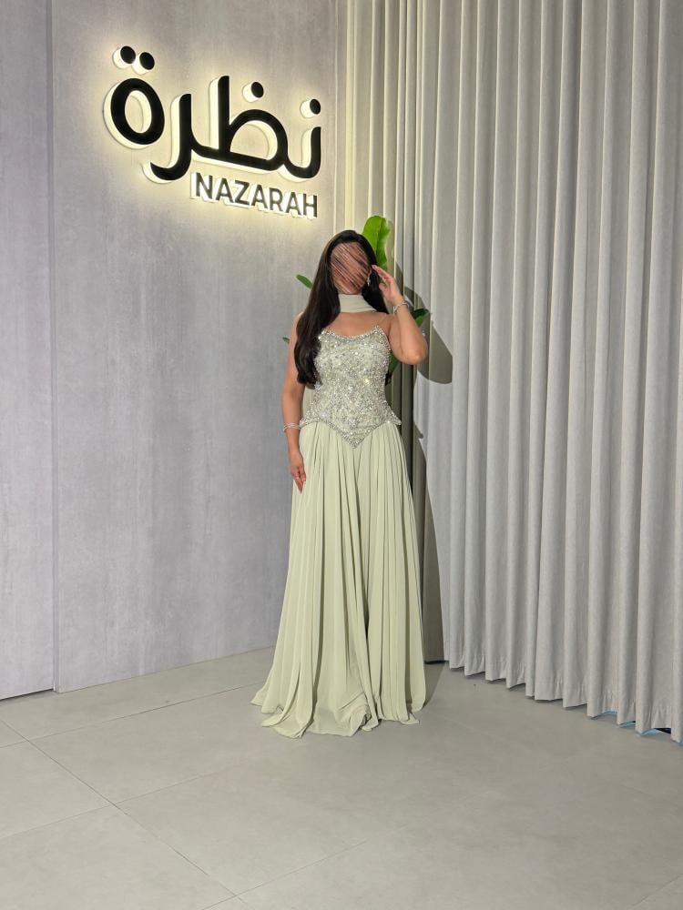 فستان كورسيه مع شال شيفون