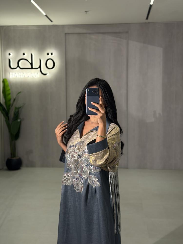 جلابية بتصميم أنيق