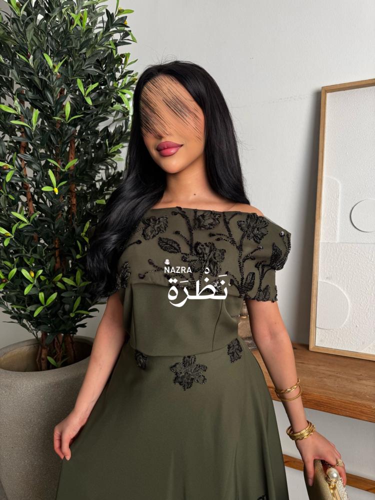 طقم العيد بتطريز مميز