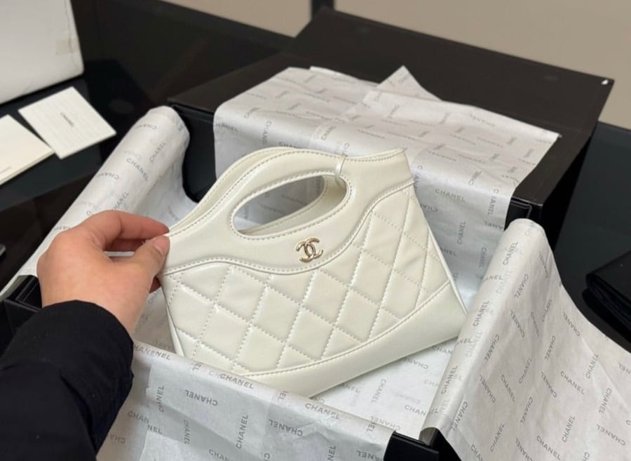Chanel nano 31
