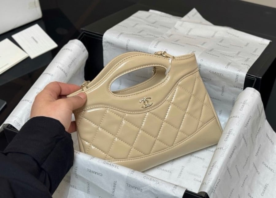 Chanel nano 31