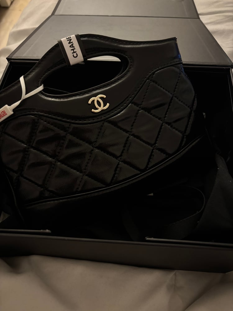 Chanel nano 31