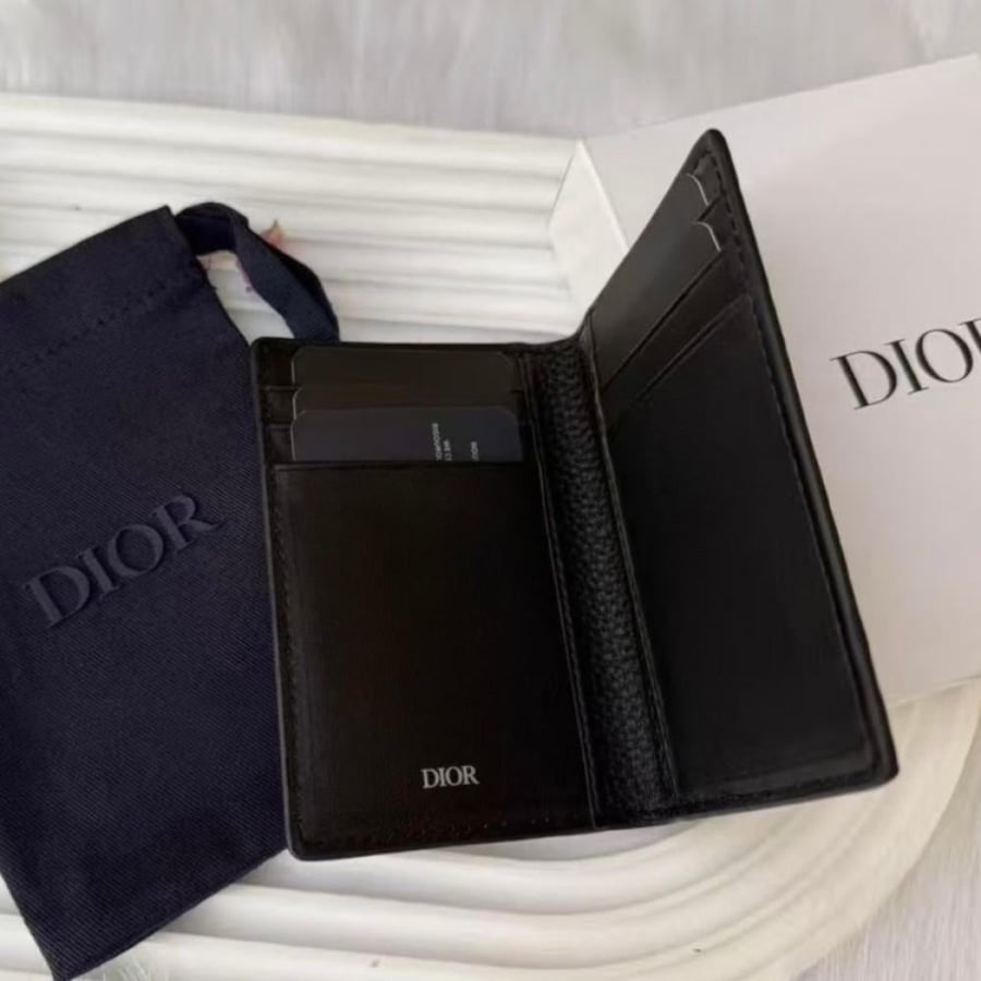 محفظة شامل البوكس Dior و دست باق
