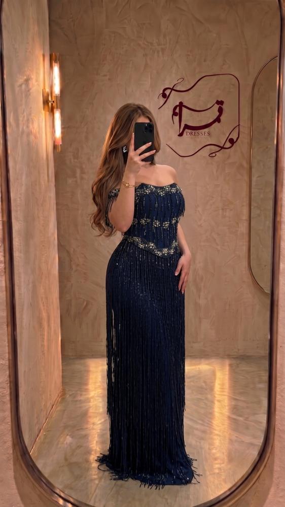 فستان منو