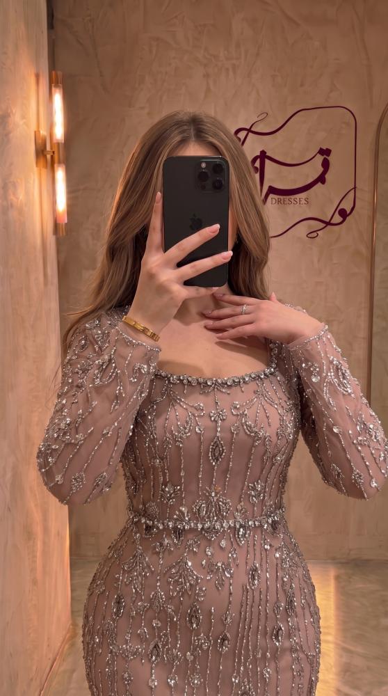 فستان ريلو