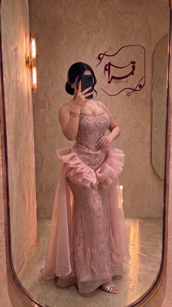 فستان تشيري