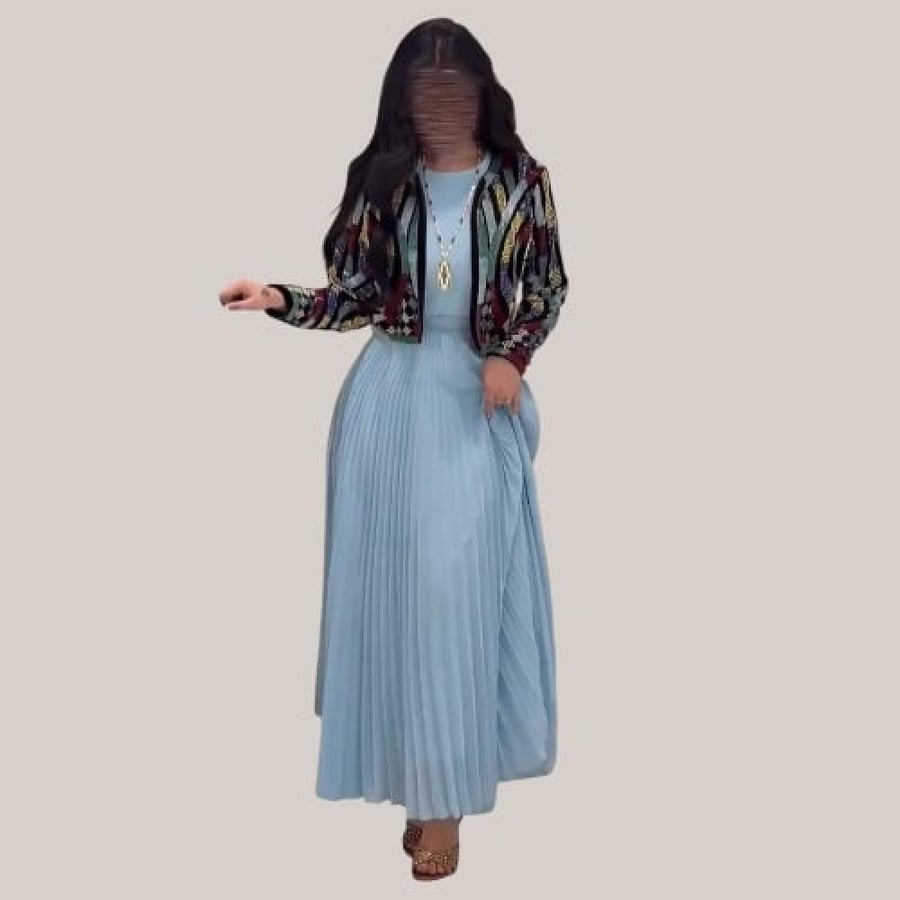 فستان ناعم باربي مع بيلسيا