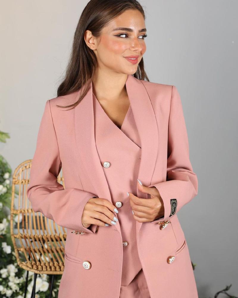 عبايات ملونه
