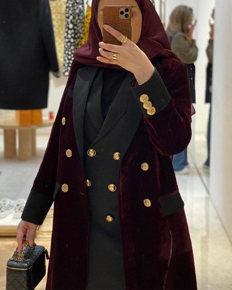 عبايات مخمل