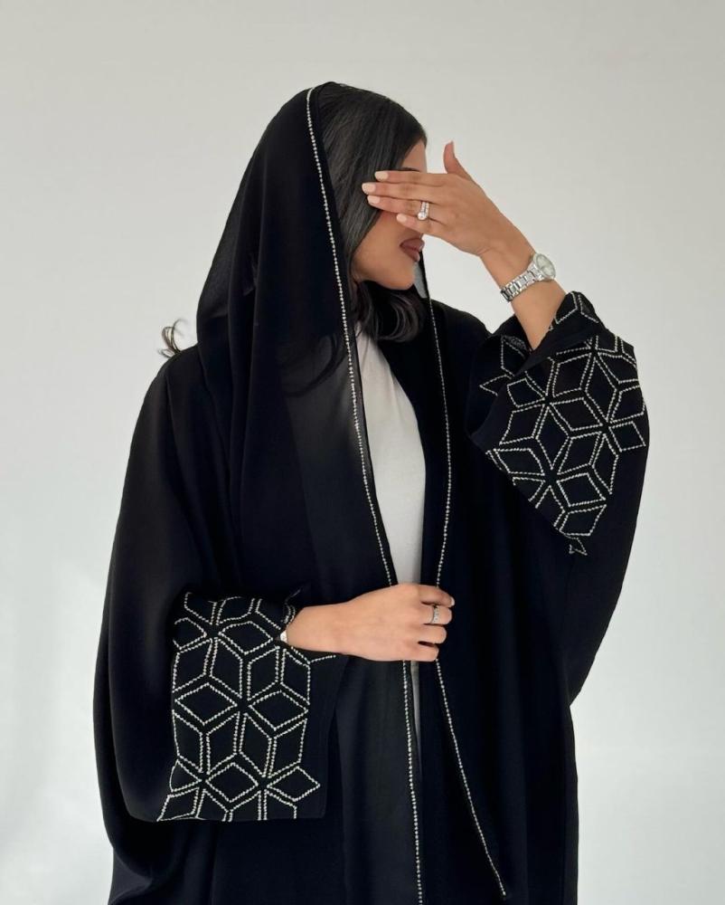 عباية تطريز ع الاكمام