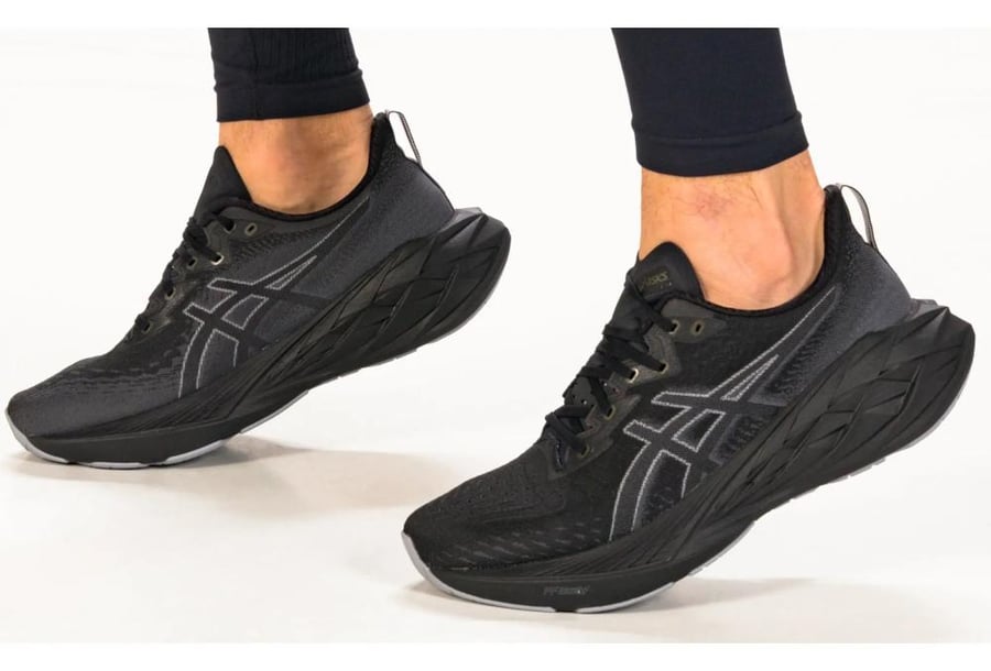 ASICS Nova blast