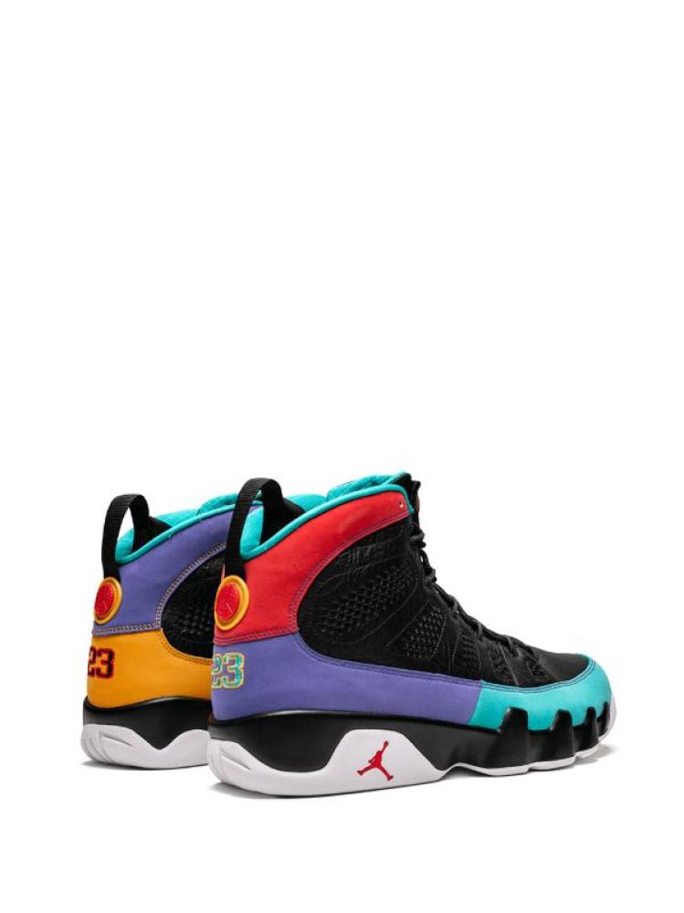 حذاء Air Jordan 9