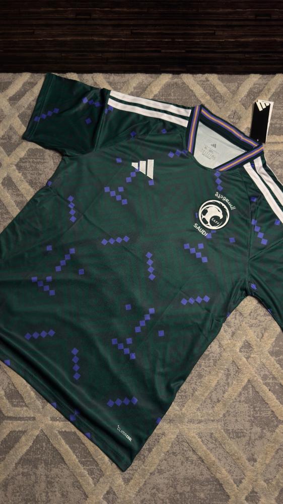 تيشيرت المنتخب السعودي الاساسي