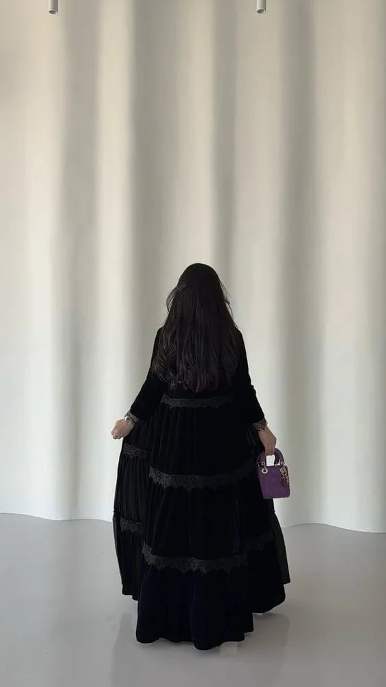 عباية  شتويه مخمل فاخر