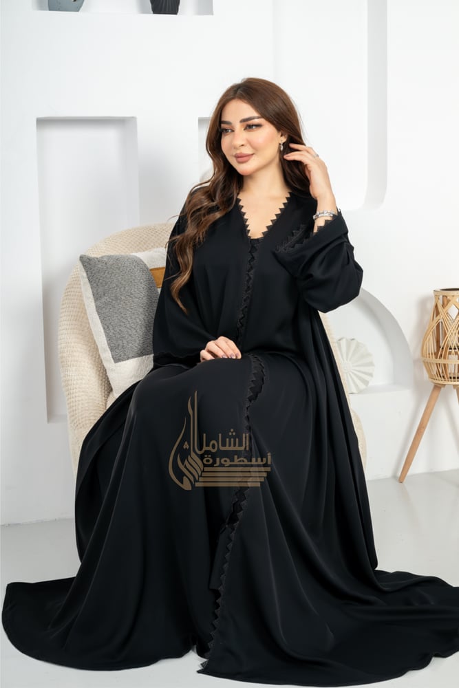 عبايه كلوش تفاصيل المثلثات -رقم المودل 403