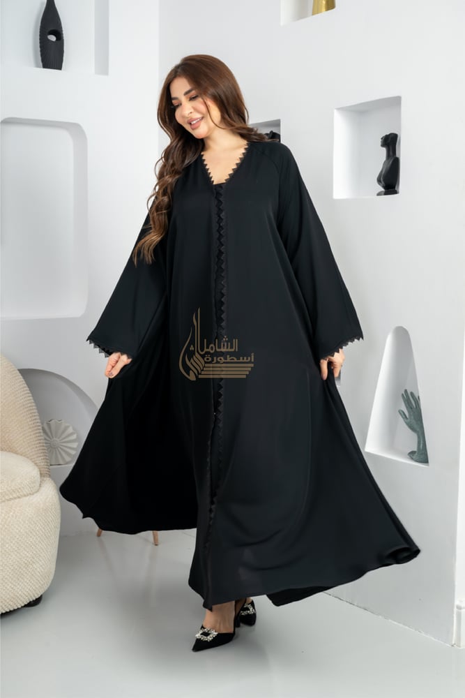 عبايه كلوش تفاصيل المثلثات -رقم المودل 403