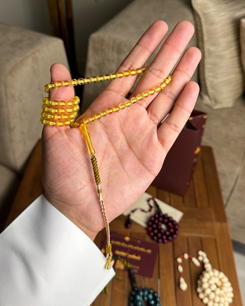 مسباح بكلايت نواعم أصفر شفاف  كركوشة الساعة