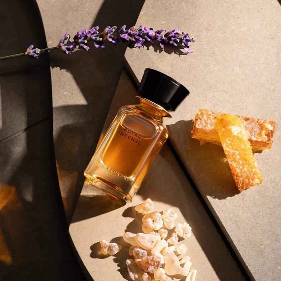 زجاجة عطر رويال إنسنس من عمان لكجري 100 مل