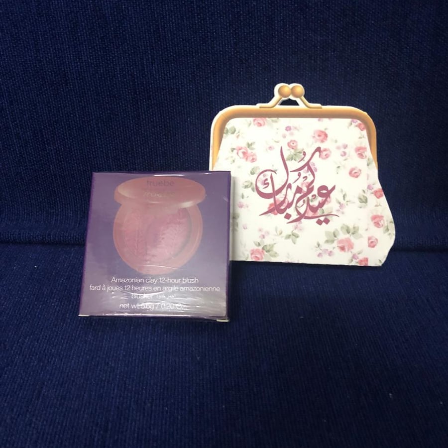 أحمر خدود ( بلاشر )