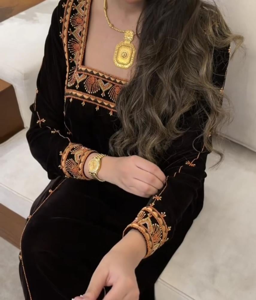 جلابية تطريز تراثي انيق