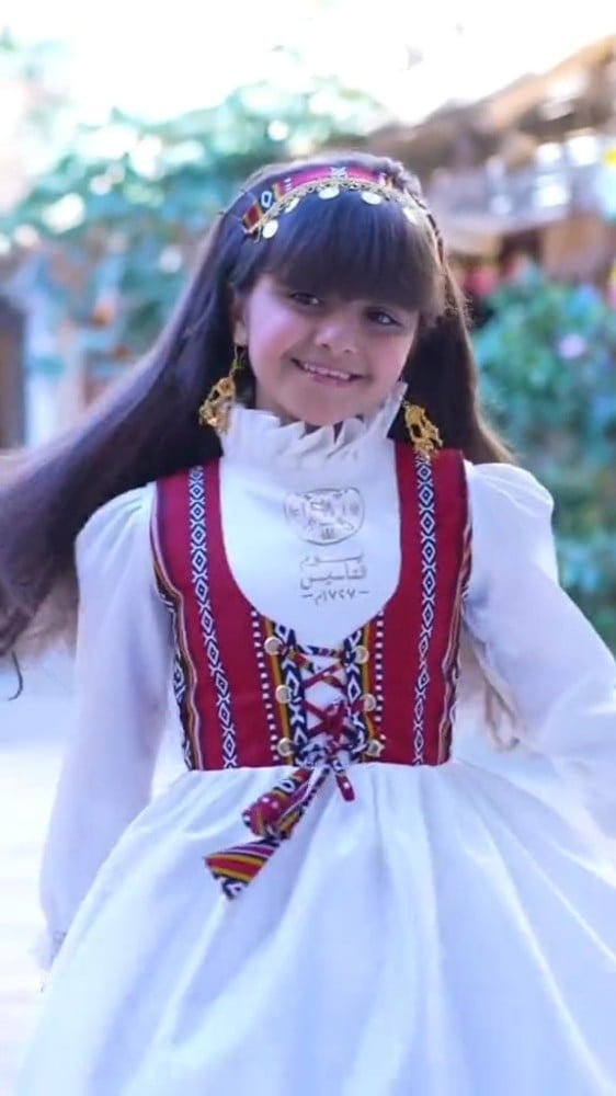 فستان بناتي يوم التأسيس
